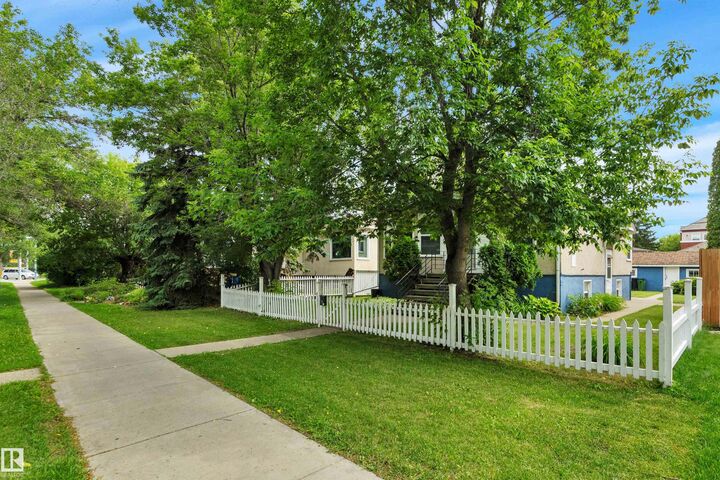 Property Photo:  9307 92 Street NW  AB T6C 3R7 