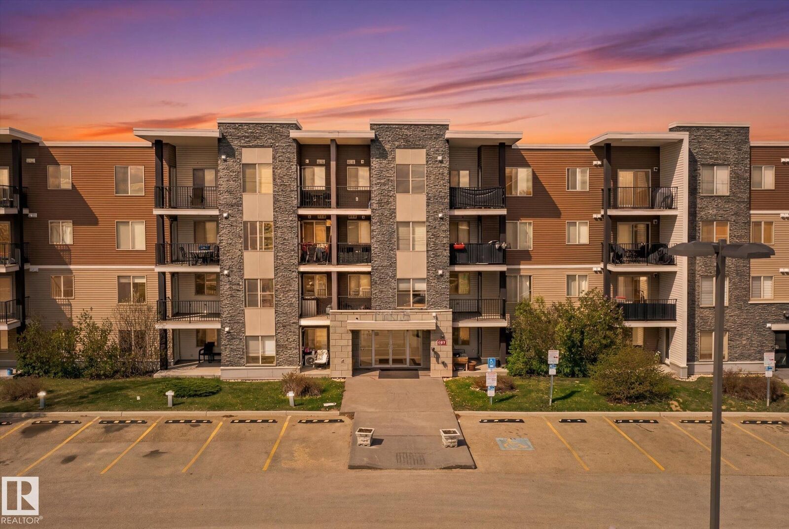 Property Photo:  11816 22 Avenue SW 409  AB T6W 2A2 