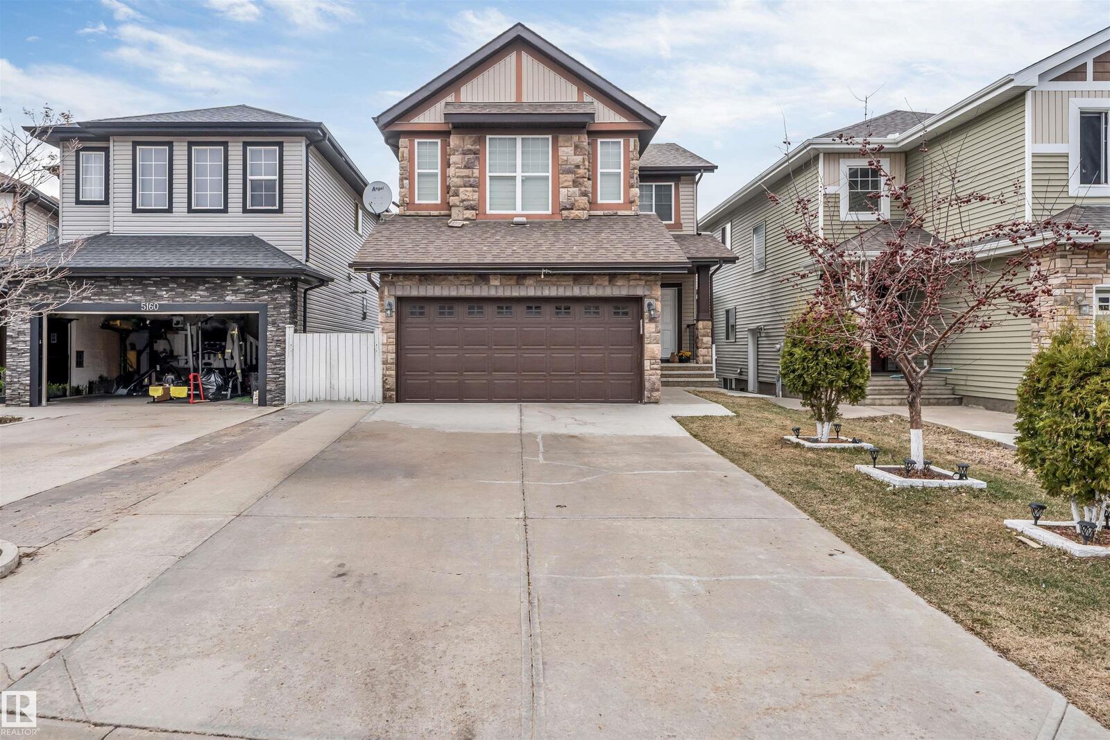 Property Photo: 5156 2 Avenue SW AB T6X 0R4