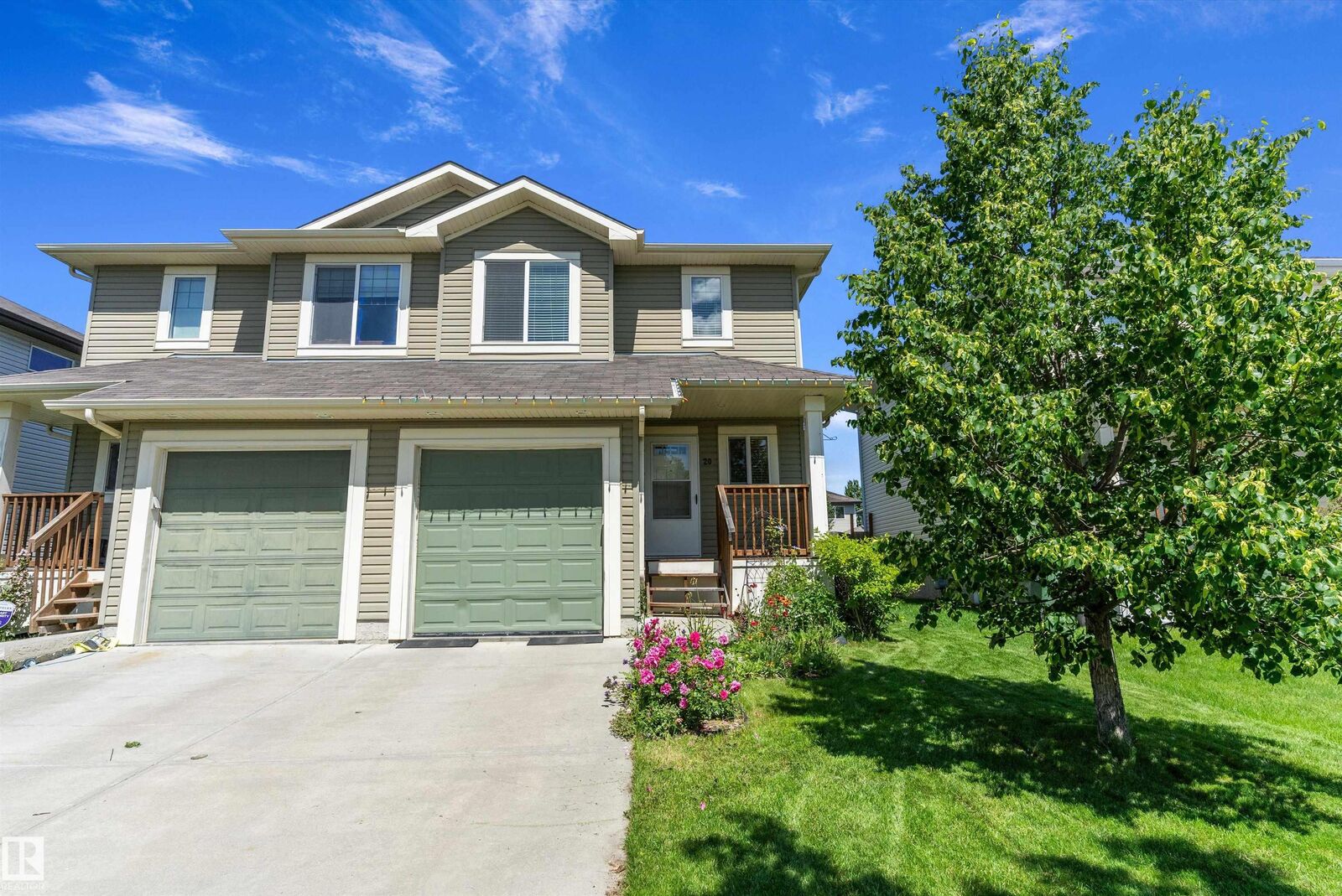 Property Photo:  20 Dunlop Wynd  AB T9E 0N2 