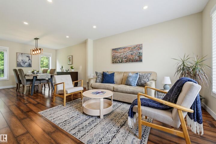 Property Photo:  9 Weatherby Place  AB T8N 3L7 