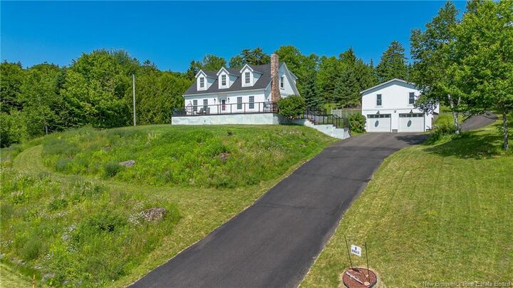 6 Donald Road — photo 1