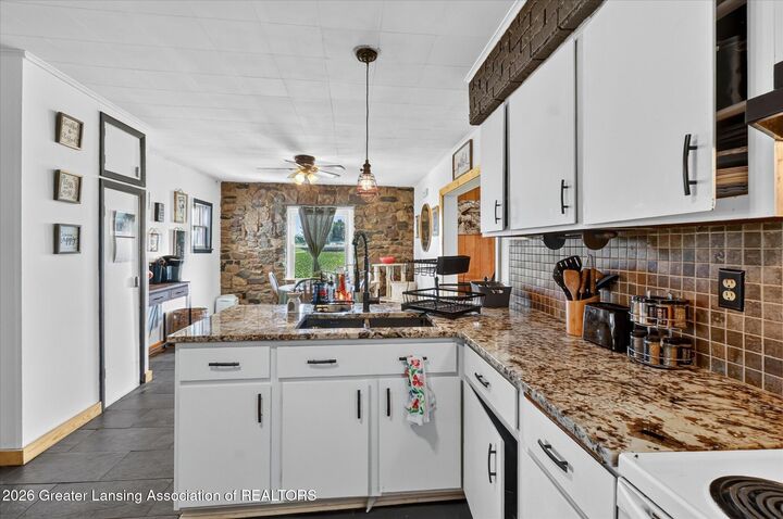 Property Photo:  6292 E Gratiot Road  MI 48807 