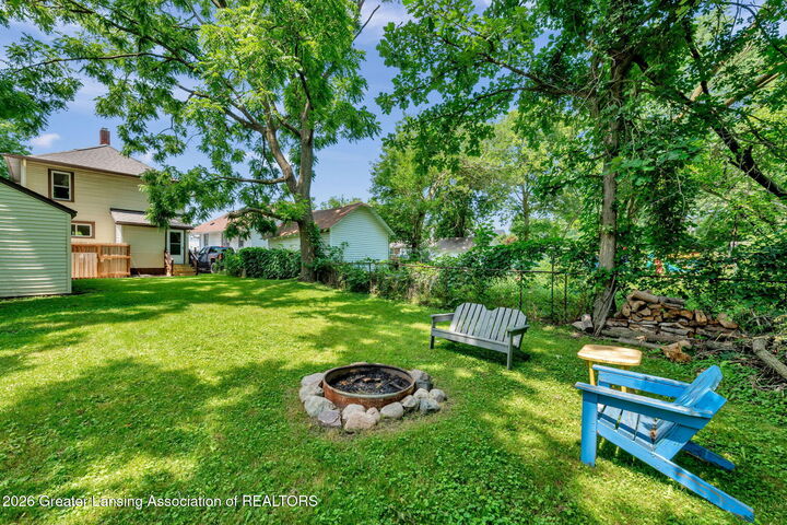 Property Photo: 1016 Cleveland Street MI 48906
