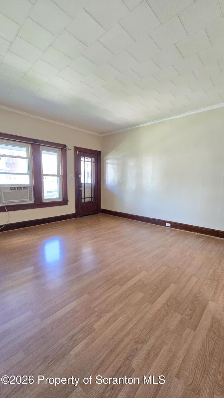 Property Photo:  542 Deacon Street  PA 18509 