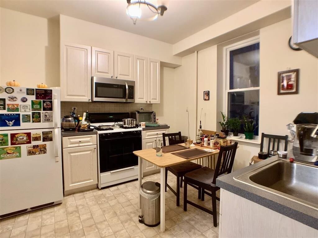Property Photo: 106 11th St 18 NJ 07030
