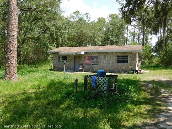 Property Photo:  1321 Magnolia Street  FL 33875 