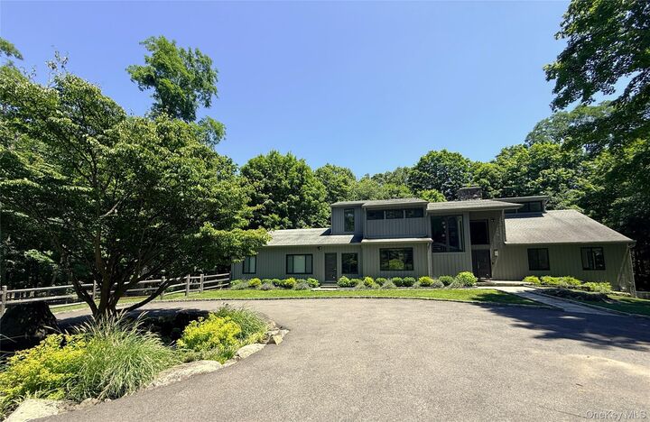Property Photo:  230 E Middle Patent Road  NY 10506 