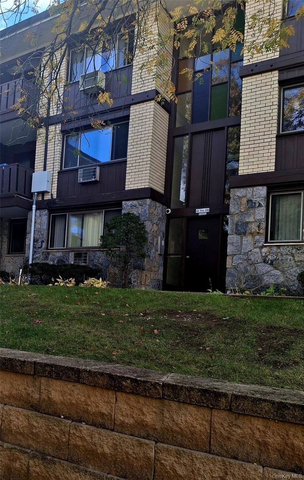 Property Photo:  250 North Main Street F20  NY 10977 