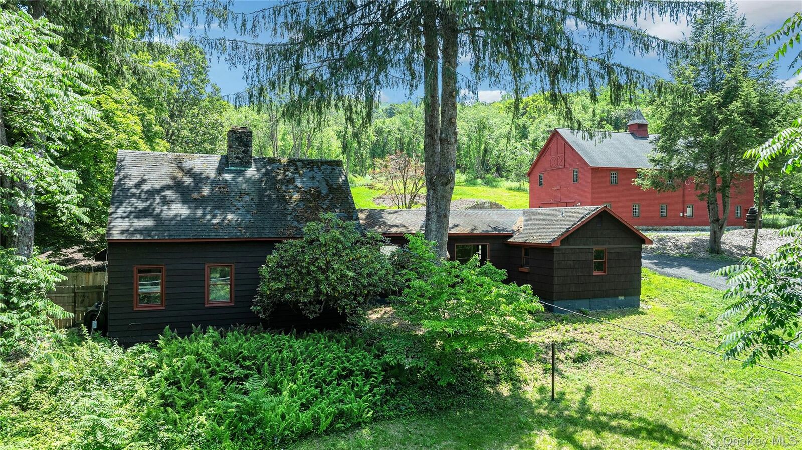 Property Photo:  490 Peekskill Hollow Road  NY 10579 