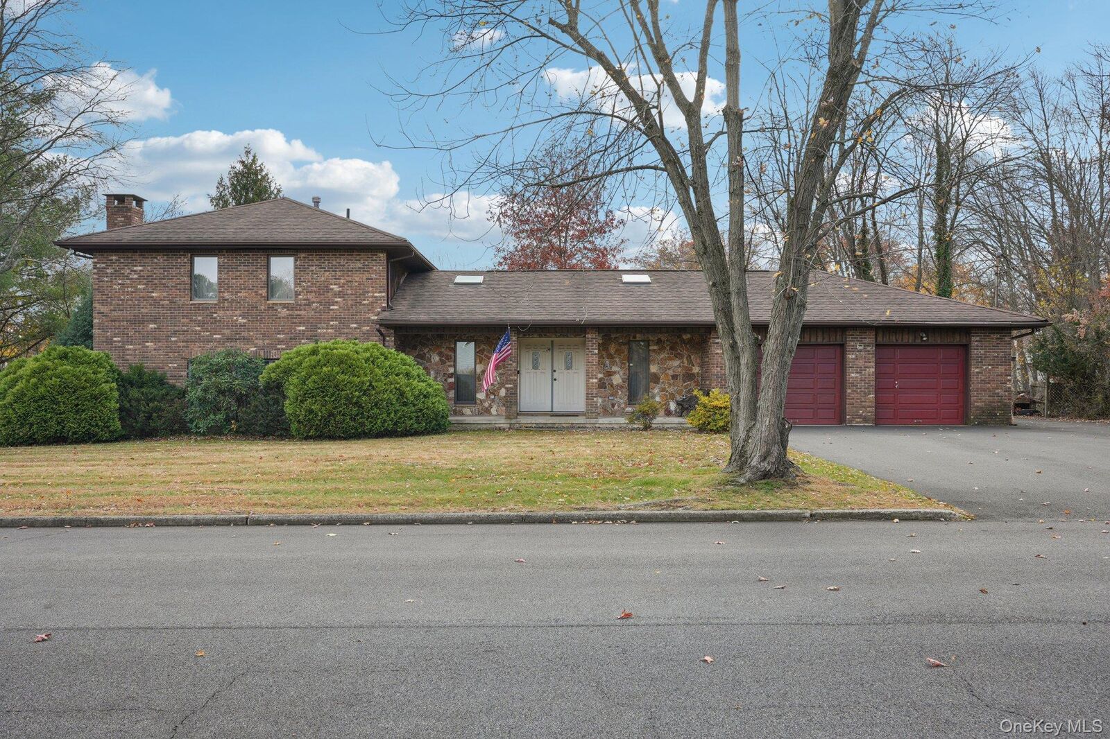 Property Photo:  24 Brenda Lane  NY 10954 