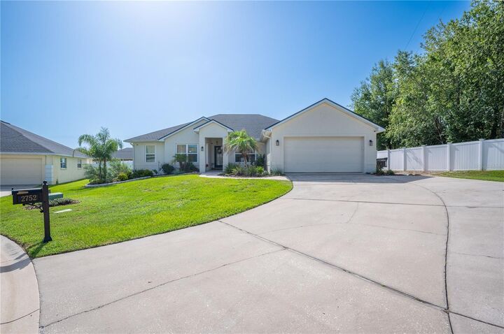 Property Photo:  2752 Highlands Creek Drive  FL 33813 