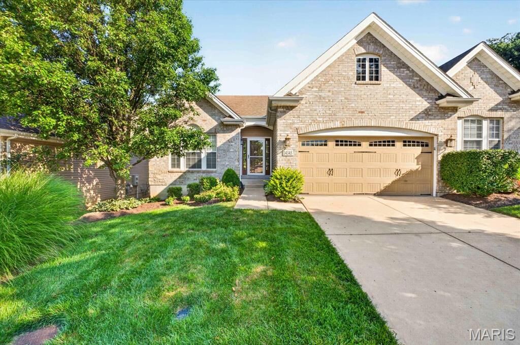 Property Photo: 14345 Gatwick Court MO 63017