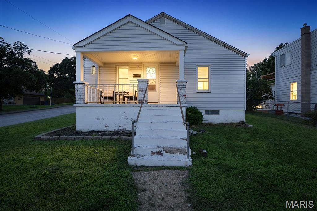 Property Photo:  602 N 5th Street  MO 63020 