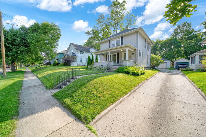 Property Photo:  114 S Wisner Street  MI 49203 