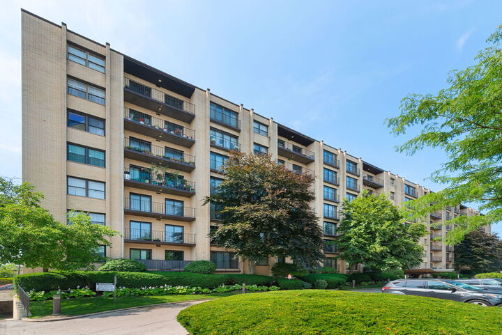 Property Photo: 4601 W Touhy Avenue 408 IL 60712