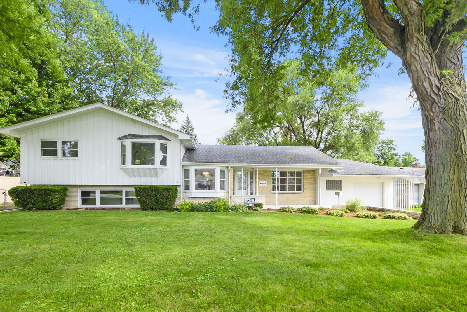 Property Photo: 4915 Spring Road IL 60453