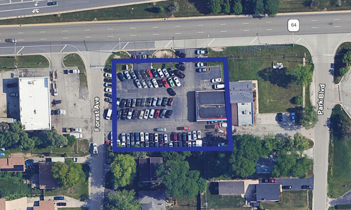 Property Photo: 635 E North Avenue IL 60139