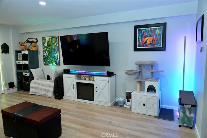 Property Photo: 7101 Farralone 113 CA 91303