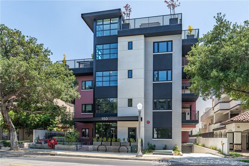 Property Photo: 150 Oak Knoll Ave 103 CA 91101