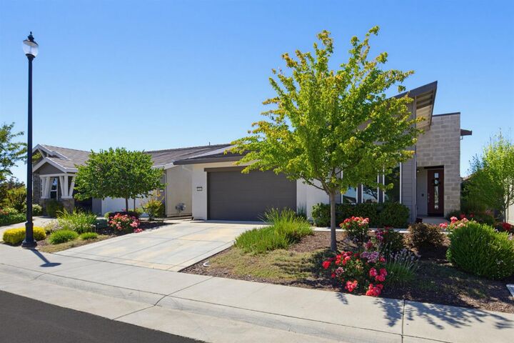 Property Photo: 2305 Overjoy Lane CA 95747