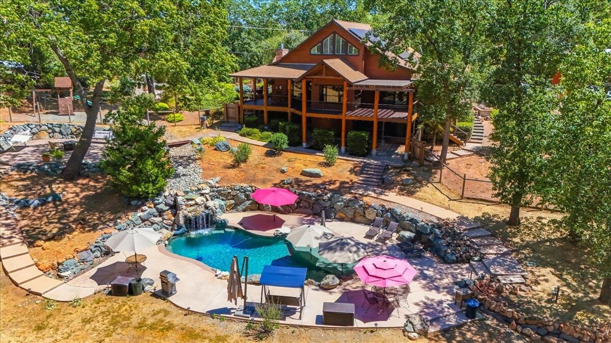 Property Photo: 20581 Buck Ridge Road CA 95949