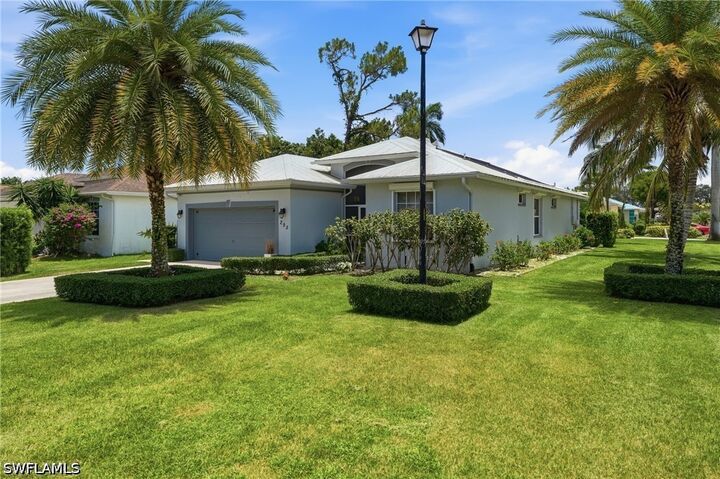 Property Photo:  295 Stanhope Circle  FL 34104 