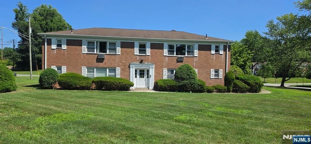 Property Photo:  14 Rolling Ridge C  NJ 07645 