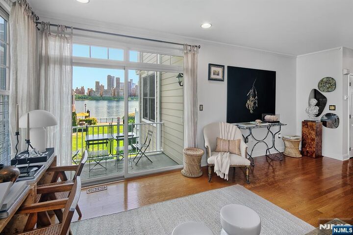 Property Photo:  476 Buffalo Court  NJ 07093 