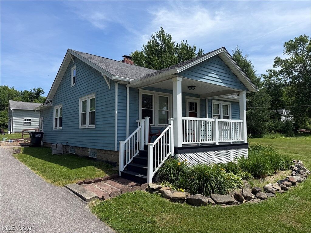 Property Photo:  17835 Chillicothe  OH 44023 