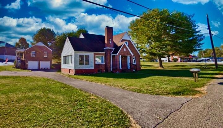 Property Photo:  1010 Newbern Road  VA 24301 