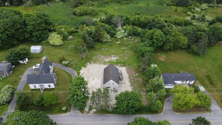 Property Photo:  979 Lakeside Road  NS B5A 5K1 