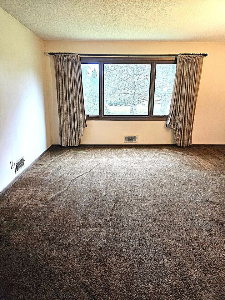 Property Photo:  7408 W 100th Street  MN 55438 