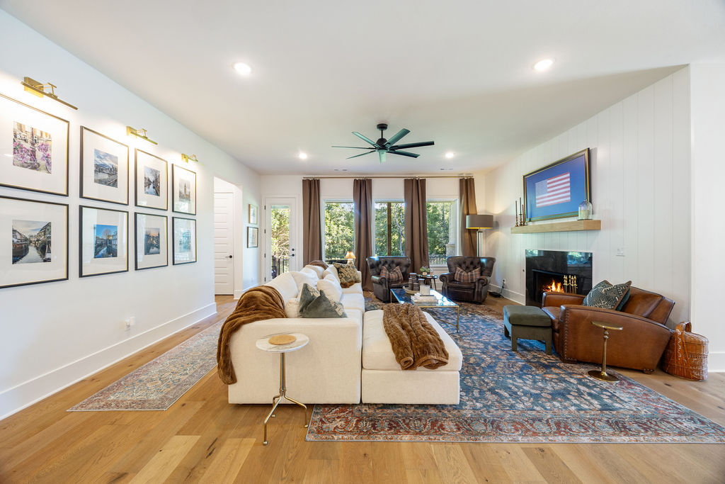Property Photo:  846 Asher Street  AR 72703 