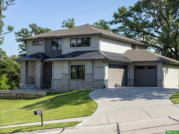 Property Photo: 13406 Spencer Circle NE 68123