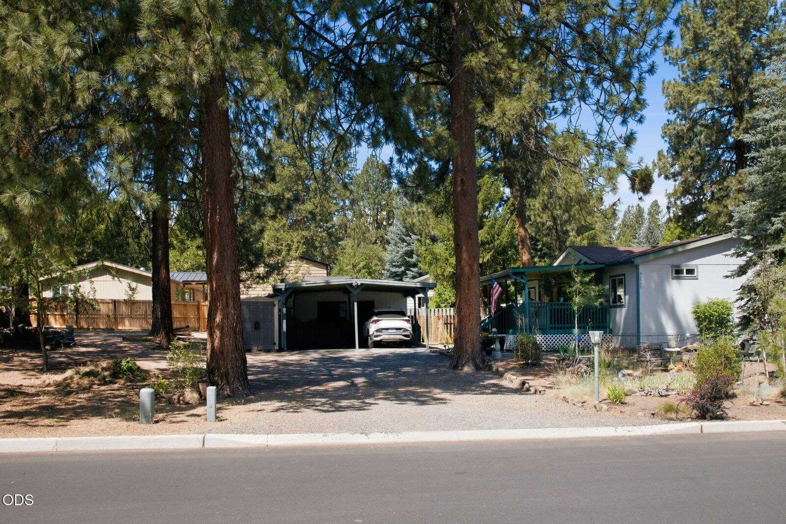 Property Photo:  60975 McMullin Drive  OR 97702 
