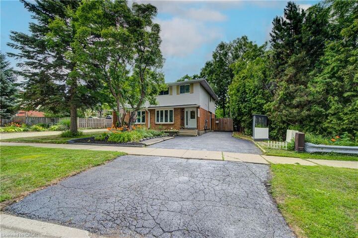 Property Photo:  250 Dinison Crescent  ON N2E 3G8 