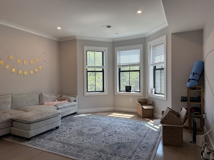 Property Photo: 285 Lamartine 2 MA 02130