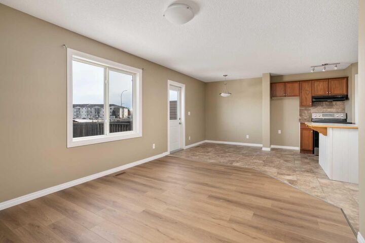 Property Photo: 6802 50 Avenue 6 AB T4V 5C7