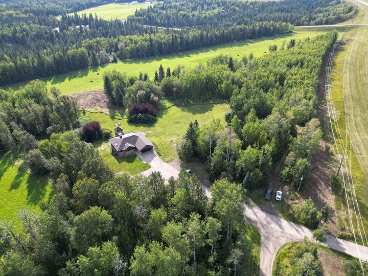 Property Photo: 18321 Highway 16 E AB T7E 3B4
