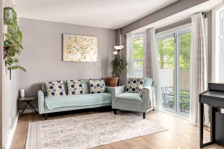 Property Photo:  41 Harvest Glen Heights NE  AB T3K 4L3 