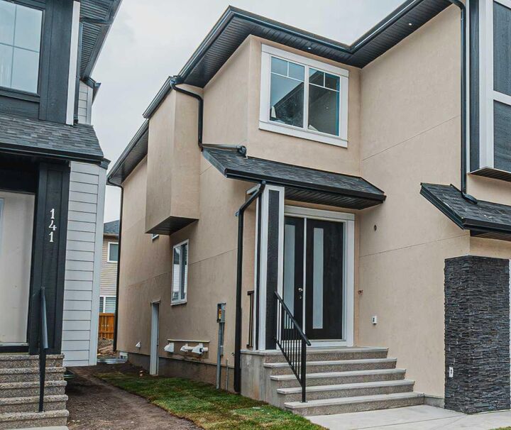 Property Photo: 137 Saddlecrest Circle NE AB T3J 0Z2