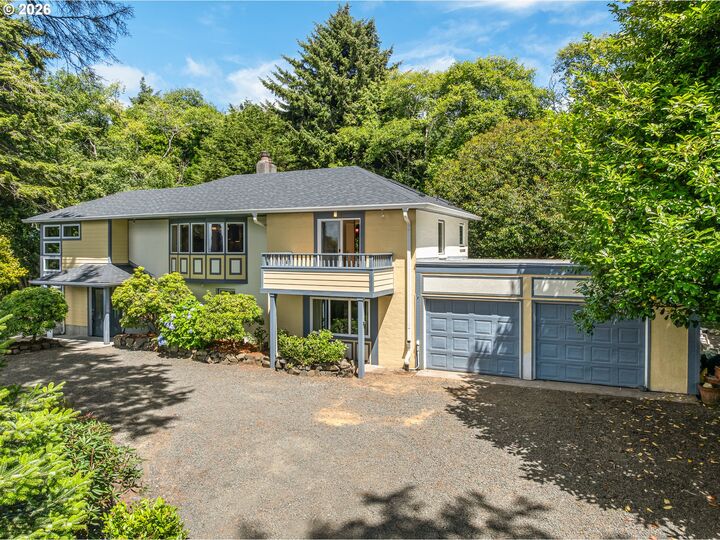 Property Photo: 4131 Hemlock St OR 97110