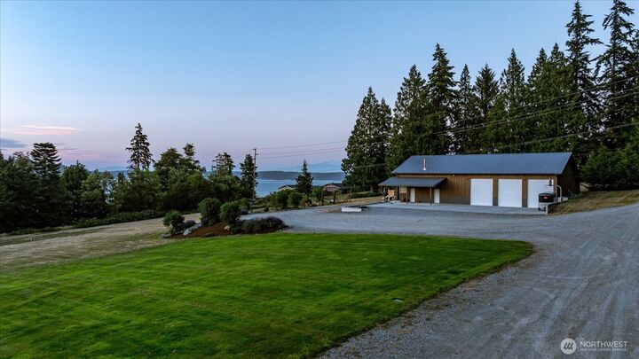 Property Photo:  3807  Taylor Road  WA 98277 