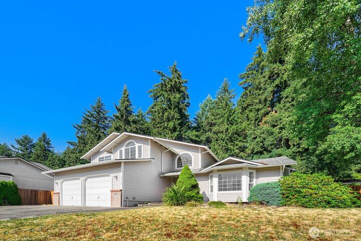 Property Photo: 9410 62nd Avenue Ct E WA 98371
