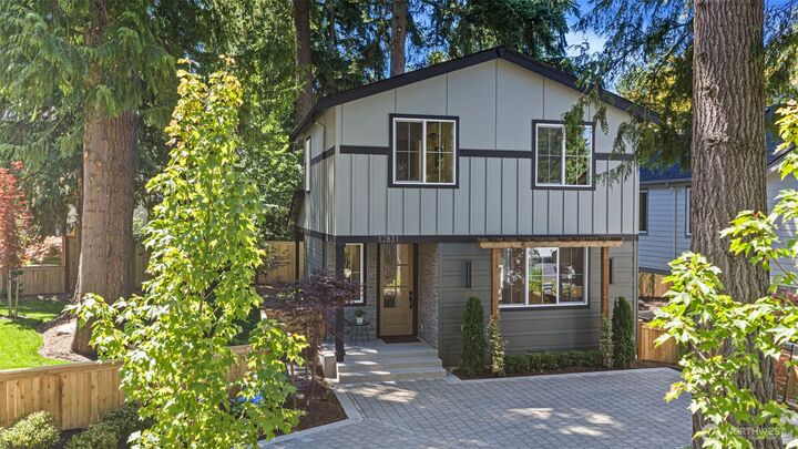 Property Photo:  12831 NE 78th Place  WA 98033 