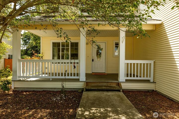 Property Photo: 685 SW 1st Avenue WA 98277