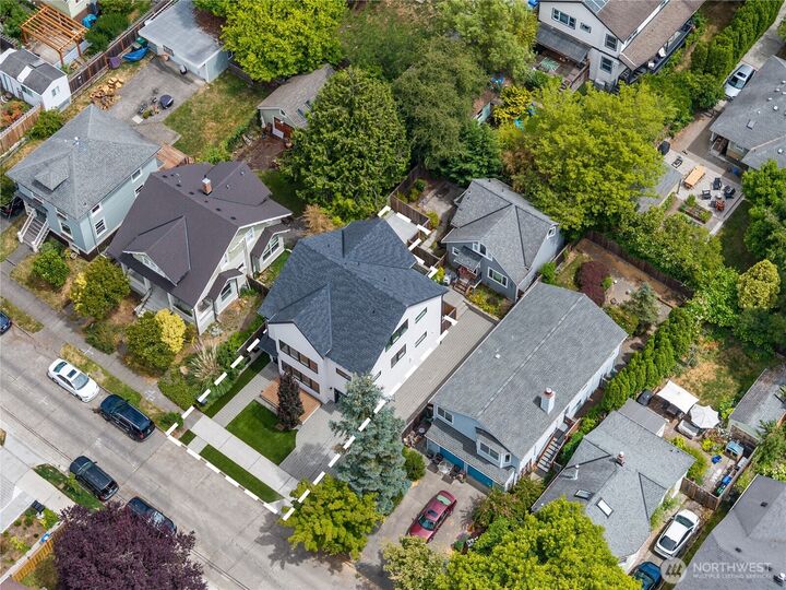 Property Photo:  6538  11th Avenue NW 1  WA 98117 