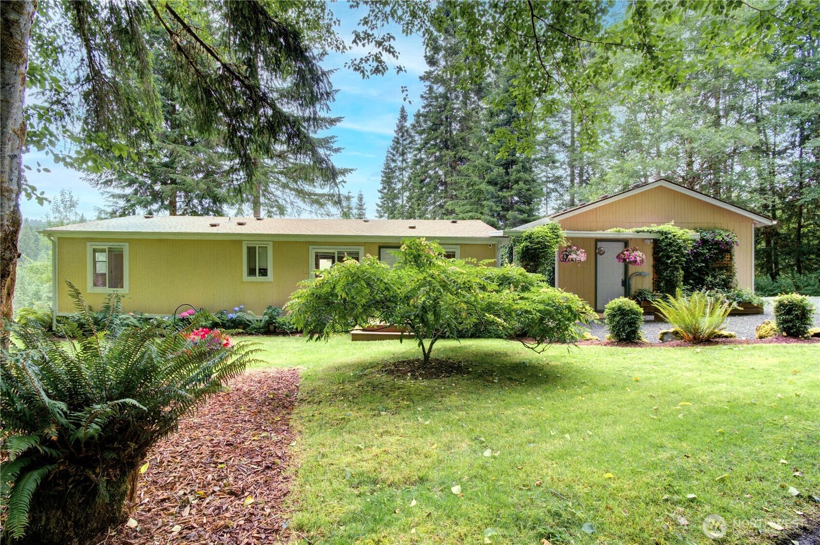 Property Photo:  140  Leland Road  WA 98632 