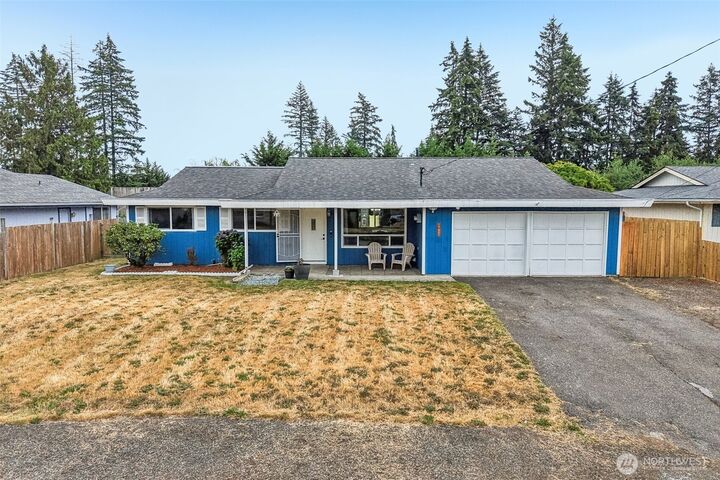 Property Photo:  17401 SE 264th Street  WA 98042 
